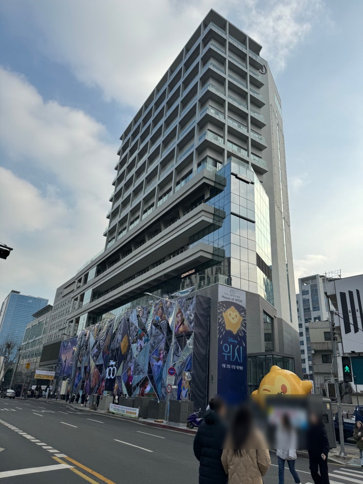  평일 성수동 방문 후기 및 디즈니 기념 팝업, 코카콜라 팝업스토어 모두 실패 후기
