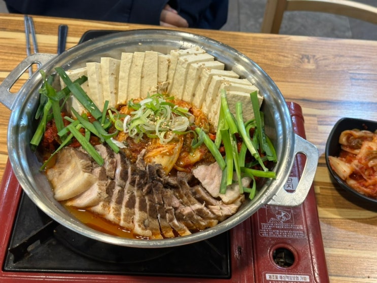 여의도 점심 맛집 밥집 데이트 명동칼국수 술집