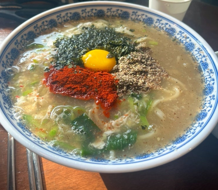  1984 그 수육집 칼국수 천천점 혼밥 후기
