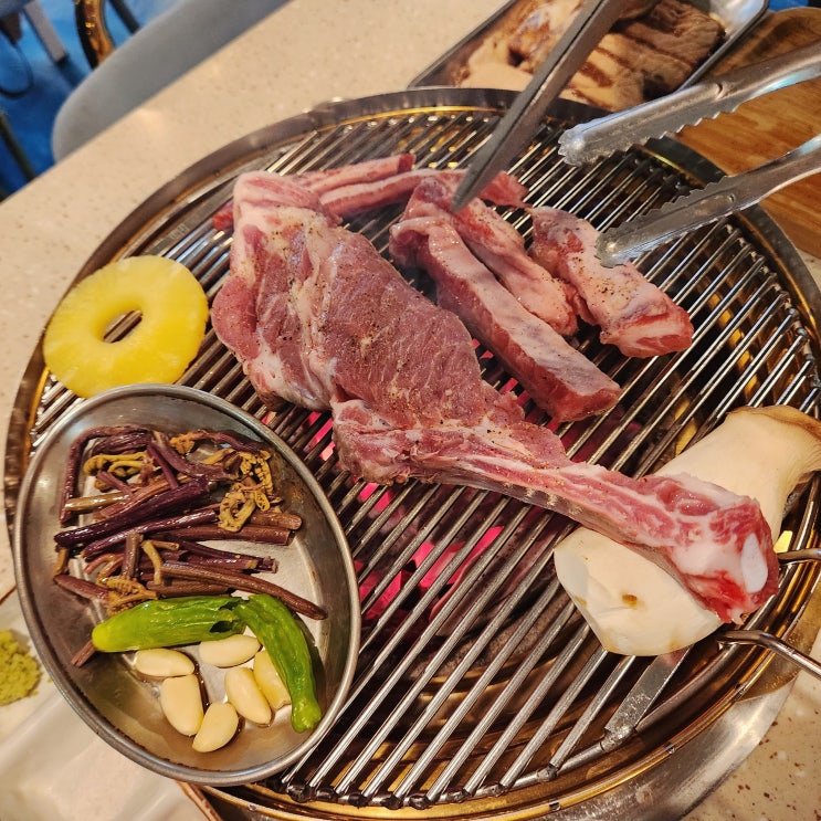 광안리 고깃집 돈군 광안본점 맛있는 돼지고기 & 멋진 바다뷰