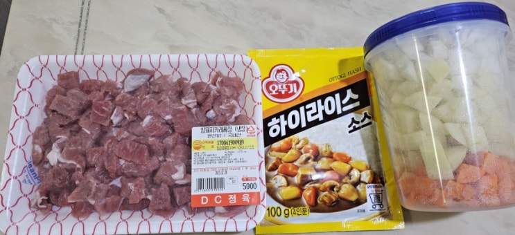  하이라이스 - 카레와 차이점