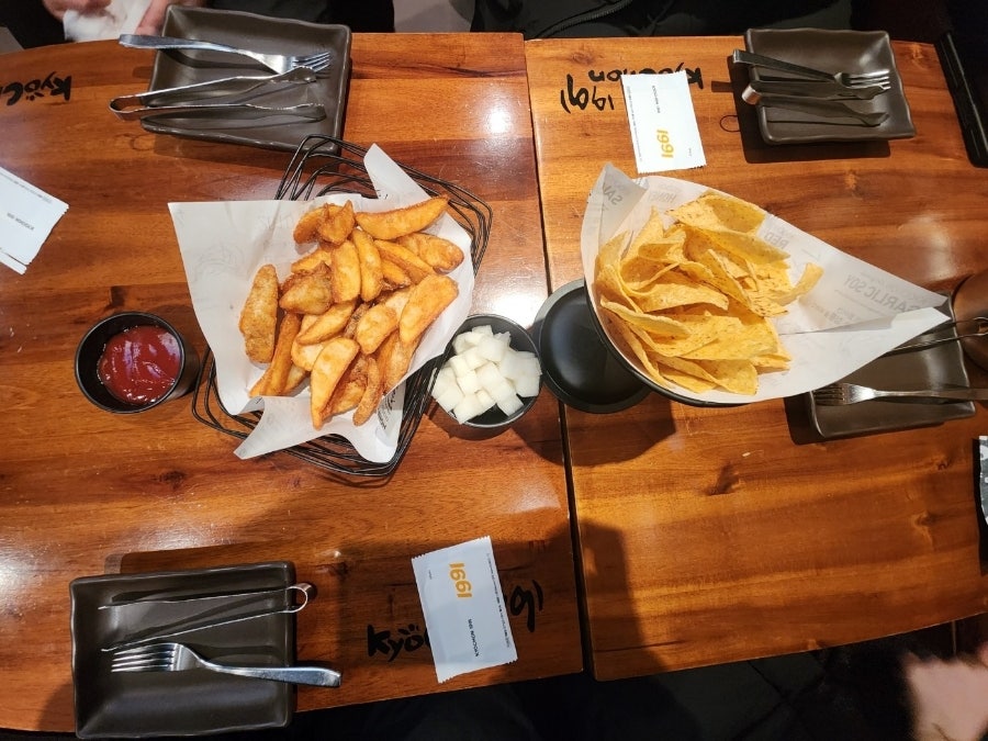 교촌치킨 일산점 사진 5