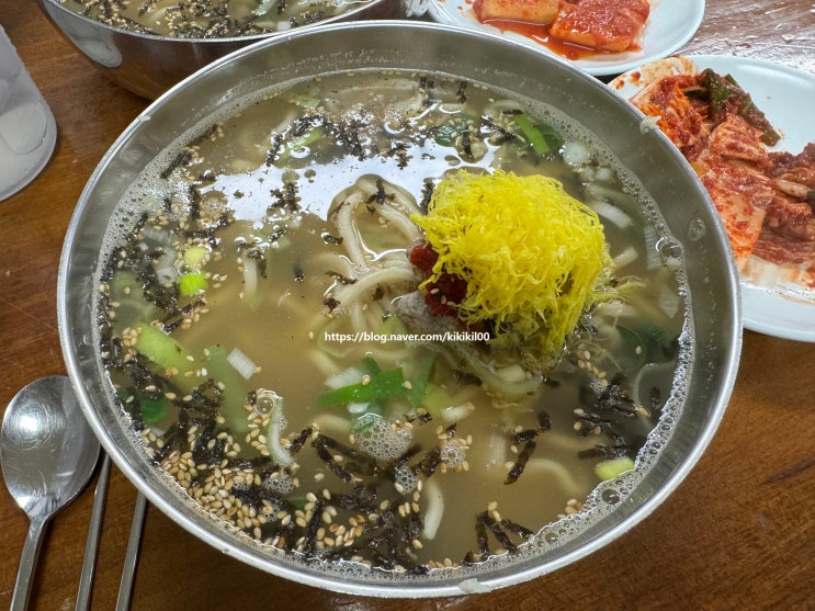 군산 40년 전통의 백년식당 노포맛집 장미칼국수 본점