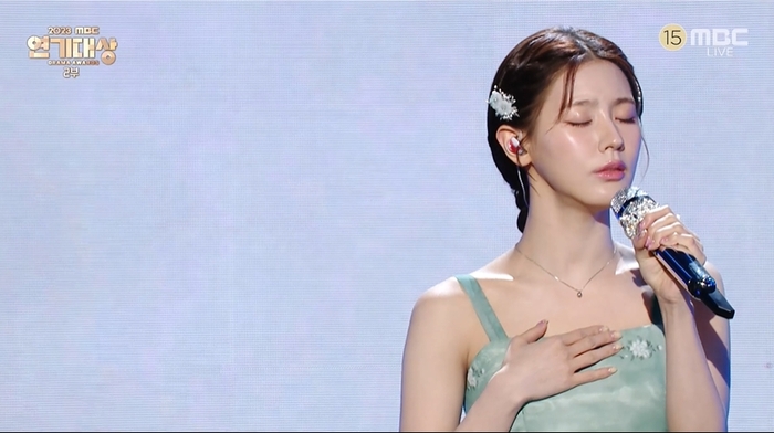 (여자)아이들 미연, 'MBC 연기대상' 축하무대 가창력 논란..."더 노력하겠다" 사과 (여자)아이들 미연, 'MBC 연기대상' 축하무대 가창력 논란..."더 노력하겠다" 사과