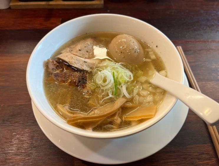  연남동 일본라멘 맛집 추천 하나라멘! 니보시 시오라멘 먹어봤어요~