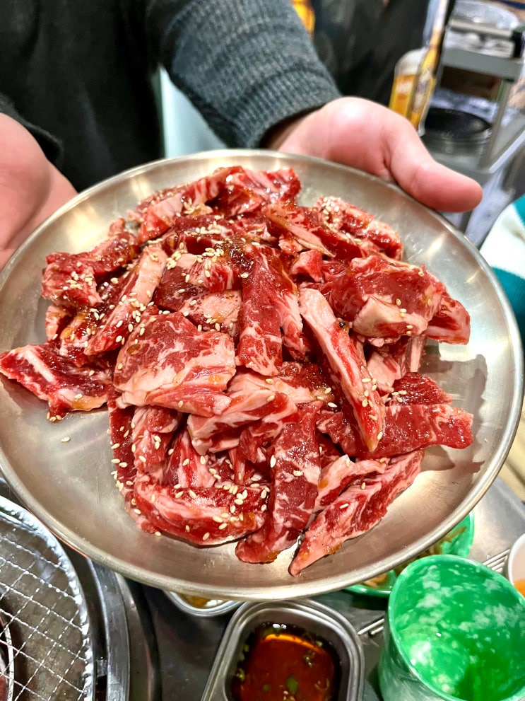  마곡나루 맛집 "쭌이네생고기", 배불러도 계속 들어가는 소갈비살