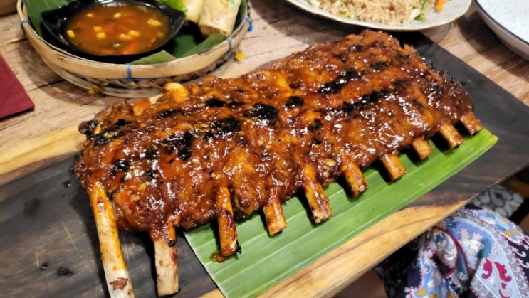  발리 우붓 폭립 맛집 와룽 폰독마두 Pondok Mado