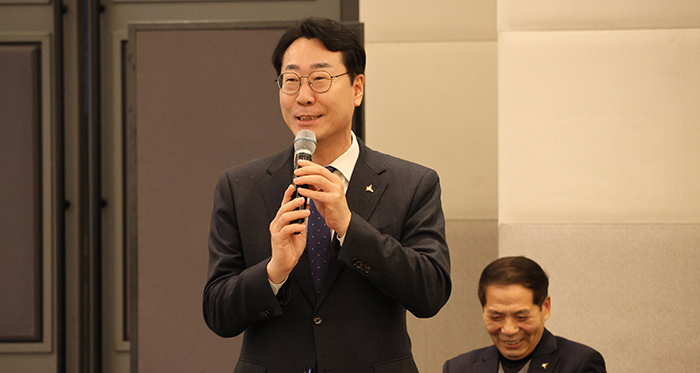 <b>정명근 화성시장</b>, '2023년 제1회 <b>화성시</b> 중소기업대상 시상식... 