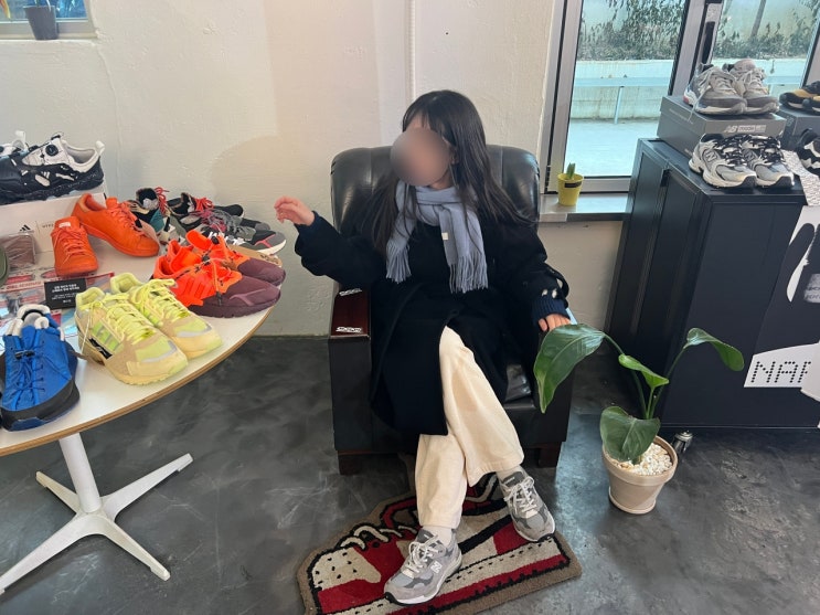 겨울감성 맥우드건 코듀로이바지 슈퍼와이드핏 팬츠 크림