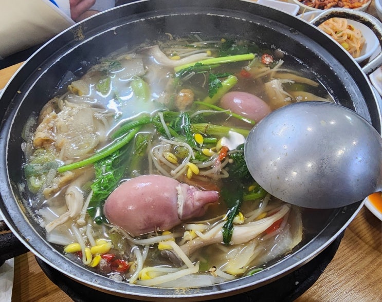  용답동 고향식당 - '주당 김자케 지하던전?' 장한평역 서울 중고 자동차시장 지하상가에 위치한 노포! 레전드 연포탕을 만났다.