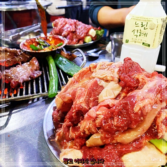  생생정보 : 청주 충북대 장군집 맛집 탐방코너의 돼지부속고기과 껍데기 막창 맛집