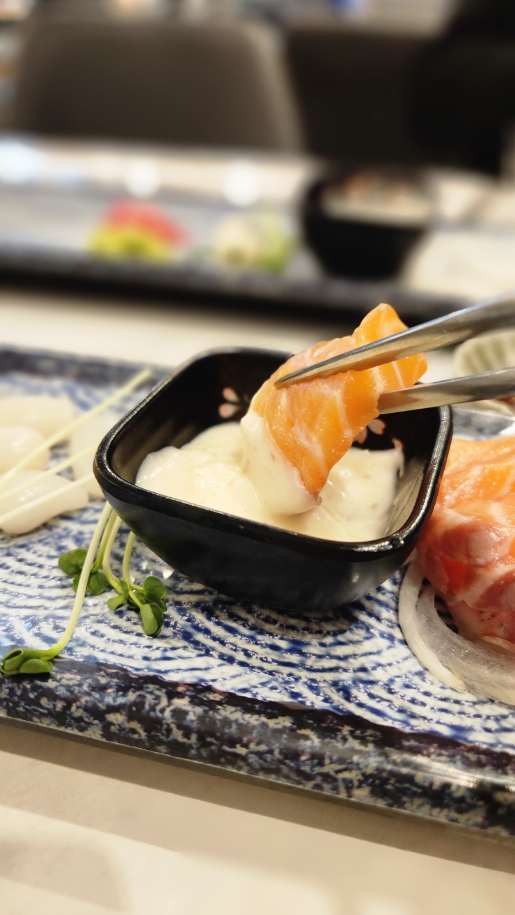  서초동 맛집 육회바른연어 혼밥세트 후기