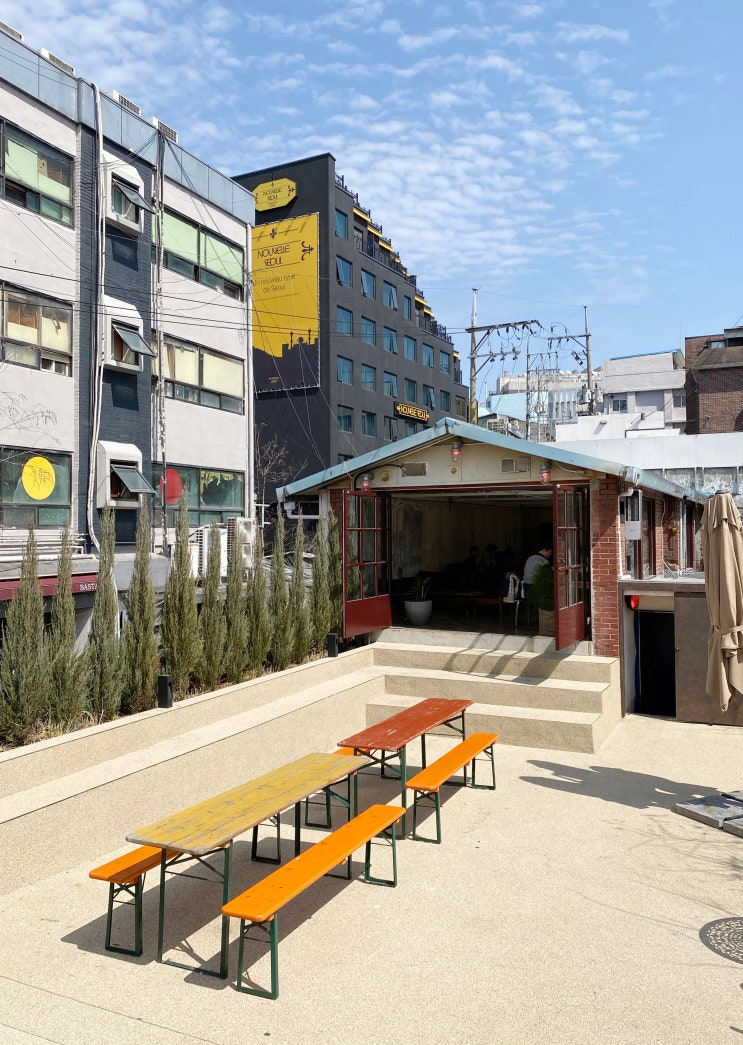  [서울 용산구] 이태원역 카페, 이코복스커피 이태원 / 햇살가득한 테라스 루프탑 카페