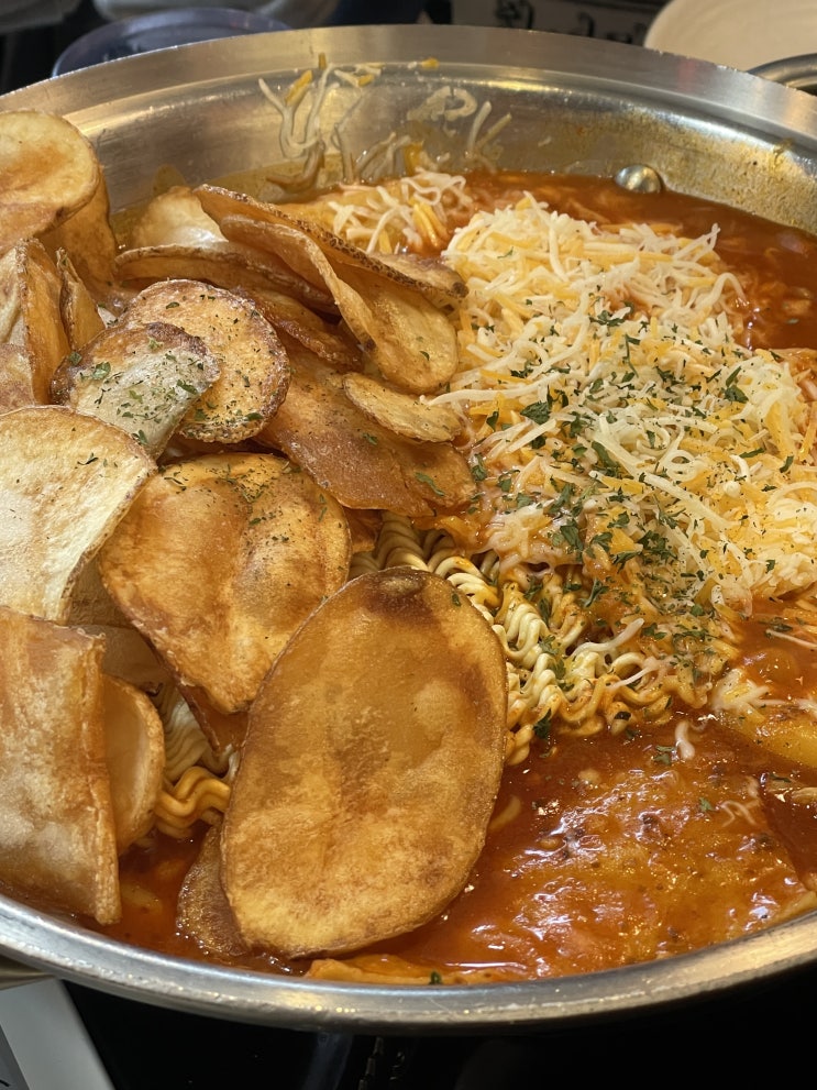  강남역 즉석 떡볶이 청년다방 라구 떡볶이 후기