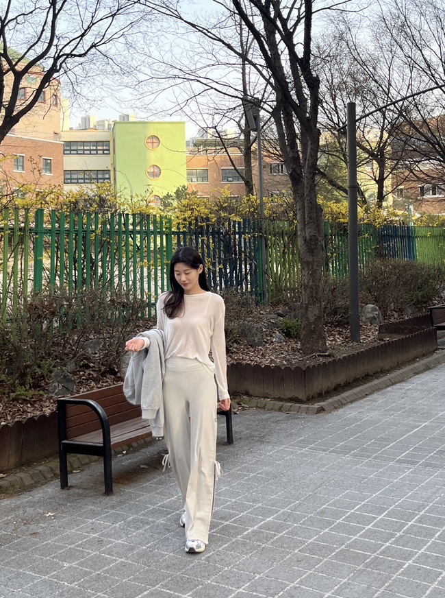  운동복 브랜드 그란데라인 엘플렉스 Rib 사이드 슬릿 와이드 요가팬츠 추천