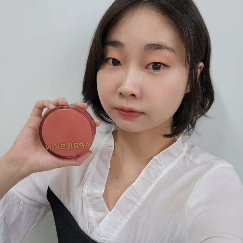 에이프릴스킨 커버력 좋은 히어로쿠션19호 페어베이지 색상 비교