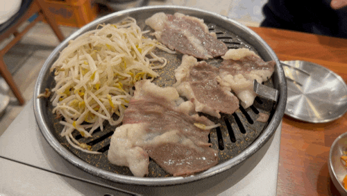  이촌동 고기집 풍금 | 선술집 분위기의 한우 차돌박이 구이