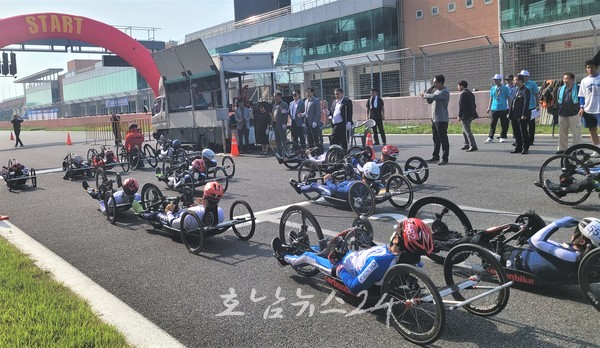  국내 유일 1등급 서킷인 국제자동차경주장, 4월부터 10월까지 무료 개방·생활체육시설로 활용
