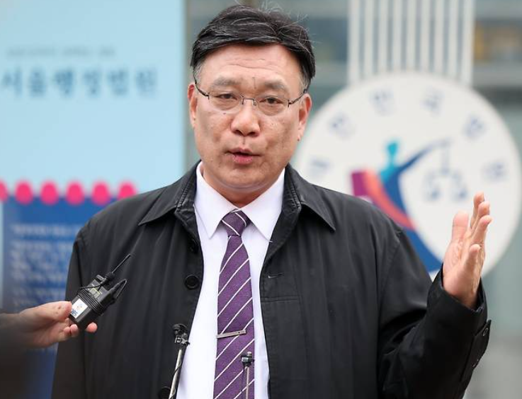 <b>법원</b>, 의대 교수협의회 '의대증원' <b>집행정지</b> 신청 각하