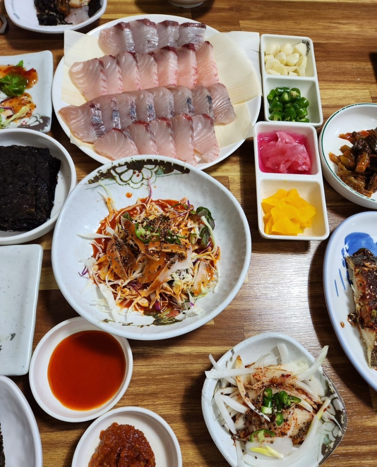  여수 여행/ 여수 현지인 맛집 삼치 선어회 좋은마차