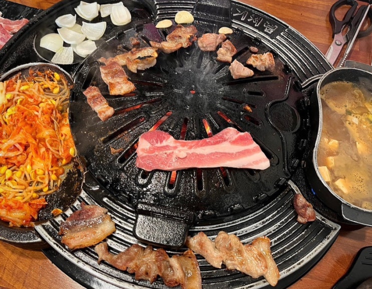 강서 돼지 특수부위 전문점) 고기처럼0819