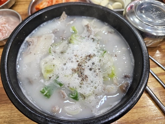 큰집가마솥순대국 시흥시청점 사진 3
