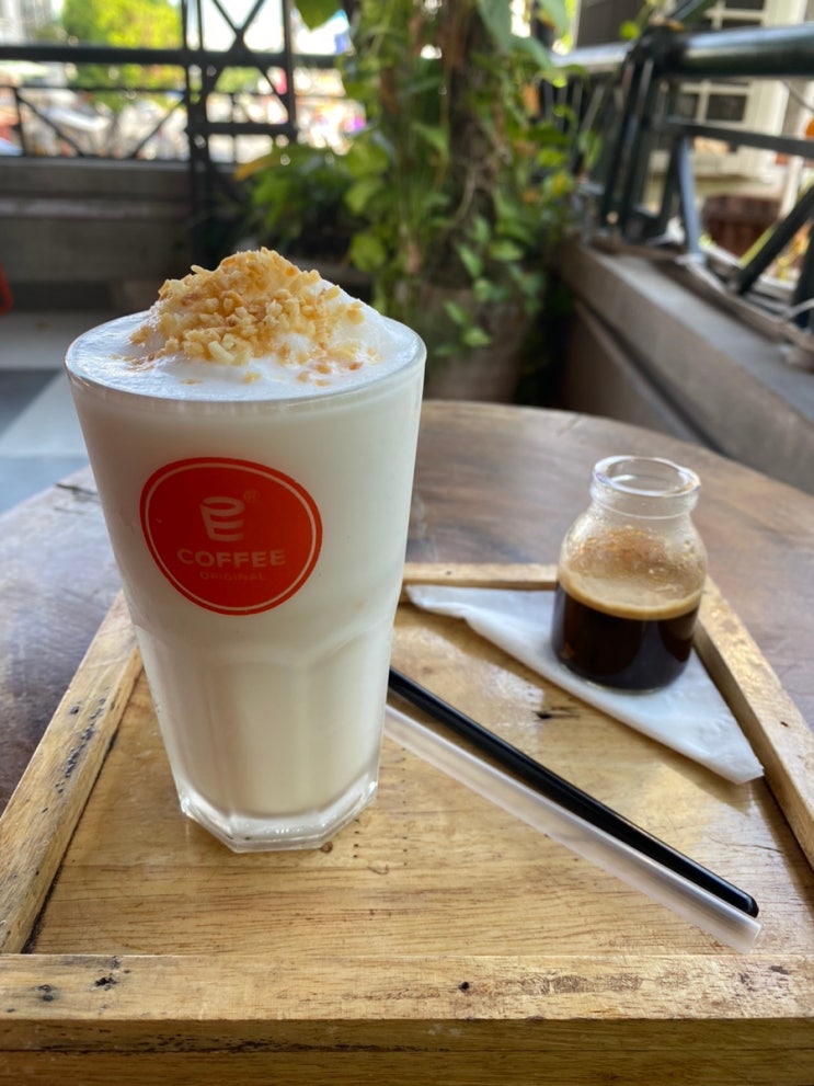  베트남 하이퐁 카페 코코넛커피 맛집 뷰맛집 E-Coffee