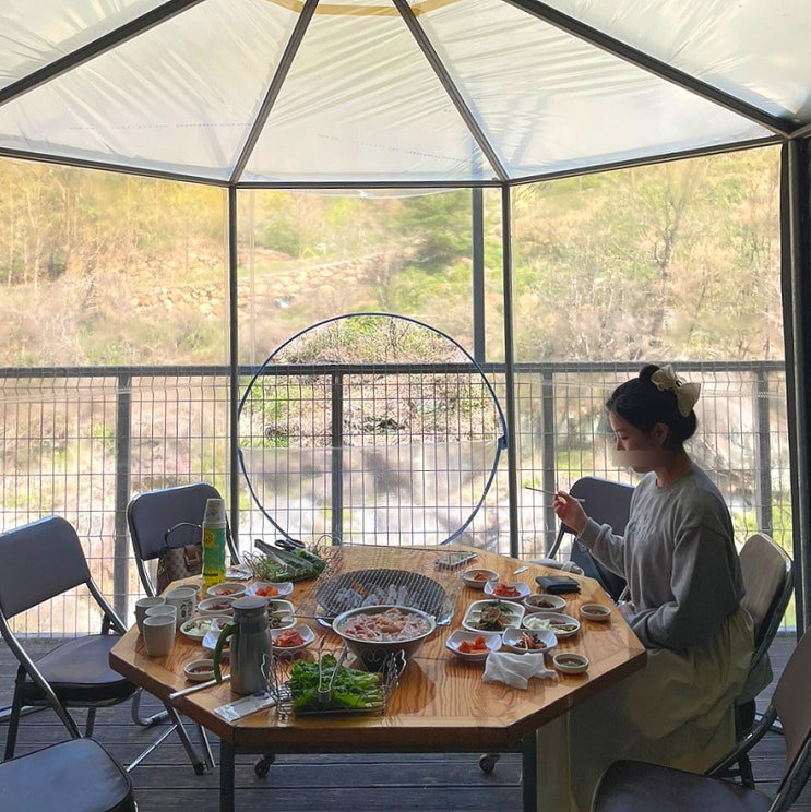 하동 맛집 계곡을 끼고 있는 닭숯불구이:동정산장