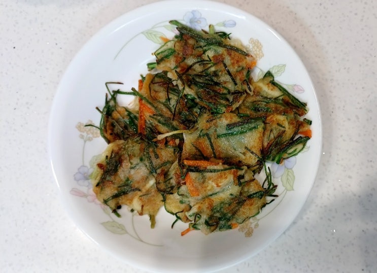  맛간장으로 만드는 달래 요리 3가지(달래김무침, 달래장아찌, 달래전) 간단하고 쉽다.