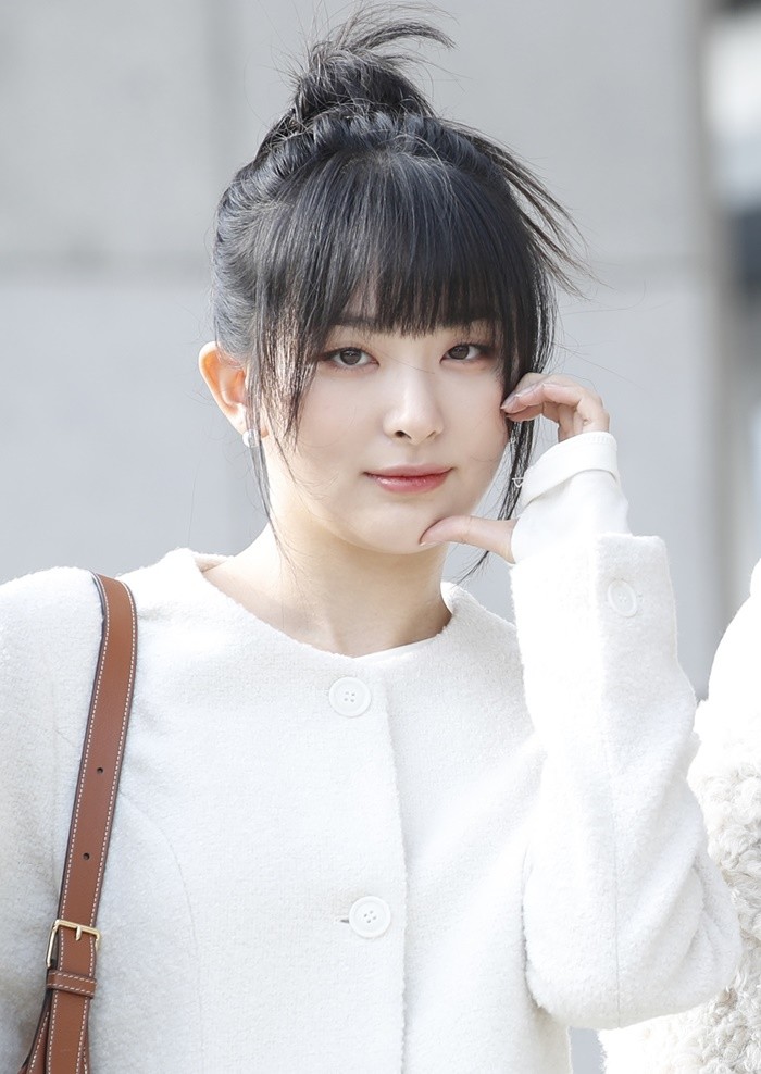 '푸바오 찐팬' 레드벨벳 슬기, 푸바오가 중국으로 떠나는 날 '푸바오 노래' 발표 '푸바오 찐팬' 레드벨벳 슬기, 푸바오가 중국으로 떠나는 날 '푸바오 노래' 발표
