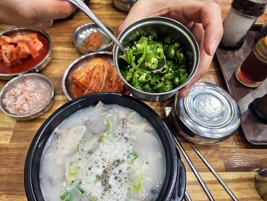 큰집가마솥순대국 시흥시청점 사진 6