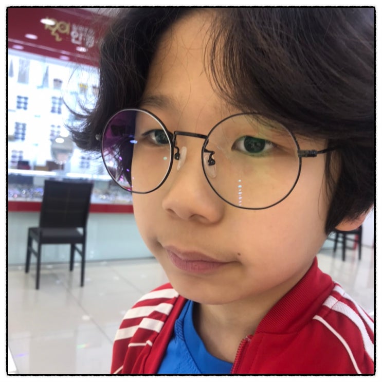 1001안경콘택트 용문점 프리미엄 블루라이트차단렌즈 둘째아들 안경맞춰줌 1001안경콘택트 용문점 프리미엄 블루라이트차단렌즈 둘째아들 안경맞춰줌