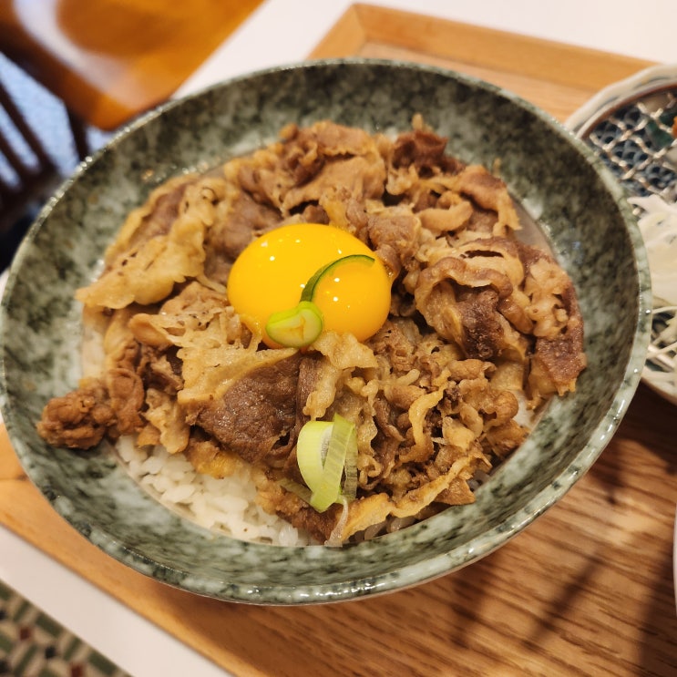  강남구청역 일식 맛집 가볍게 먹기 좋은 '동경규동'