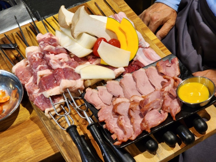  수원 호매실오리구이 전문점 '체리베리43' 고급스러운 분위기 맛집