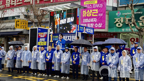 박지원 “국힘 <b>총선</b> 지면 윤 <b>대통령</b> 탈당”