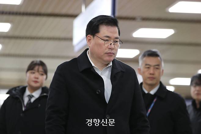 “<b>유동규</b>가 증거인멸 지시” 진술했던 유씨 <b>배우자</b>, 2심서... 