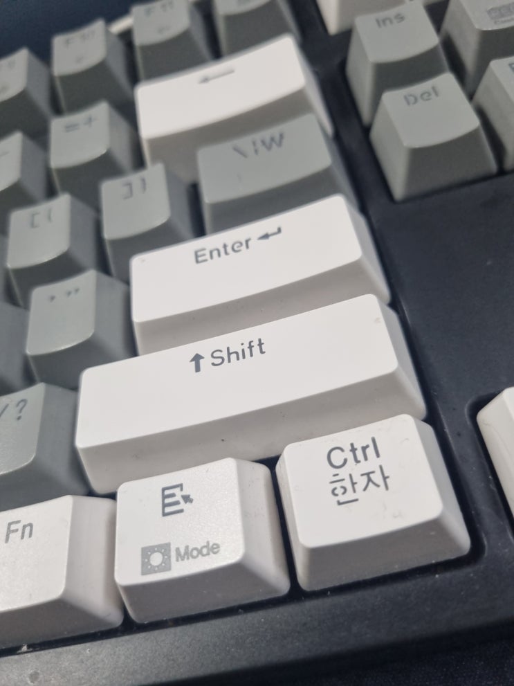 이번엔 르세라핌 카즈하 열애설... 상대는 <b>앤팀 멤버</b> !