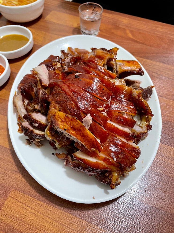 포장도 좋고 가서 먹으면 더 좋고 천안중앙시장 장터왕족발 / 천안식후감