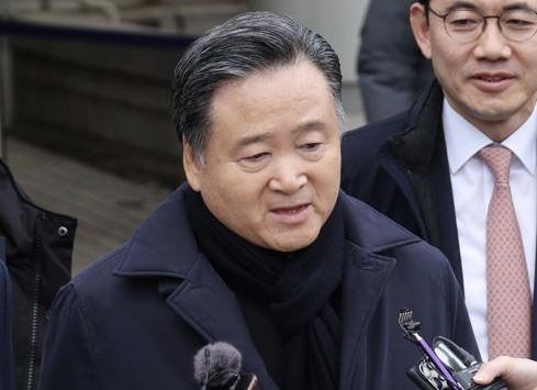SPC <b>허영인</b> 회장 <b>구속</b>, “이러다 불매운동간다” 파리바게뜨... 