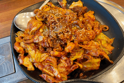  경기도 여주 불쭈차돌덮밥 들깨수제비 맛집 돗가비불쭈꾸미 여주점