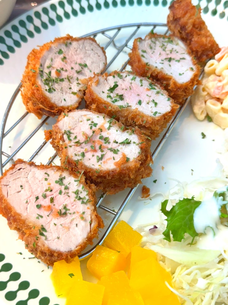  시흥 하늘 휴게소 수제 돈까스 맛집 오자와 하늘휴게소