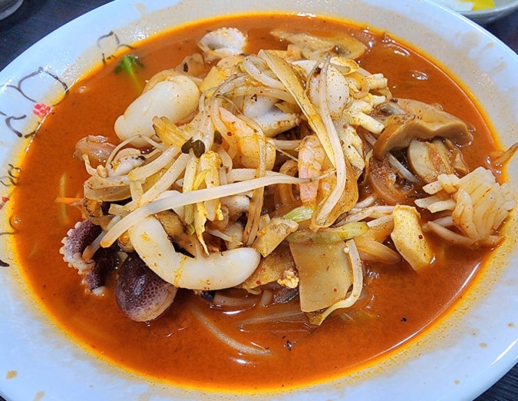  직화짬뽕전문점 중곡직영점 - 주문 후 즉시조리 되는 광진구 중곡동 짬뽕 맛집