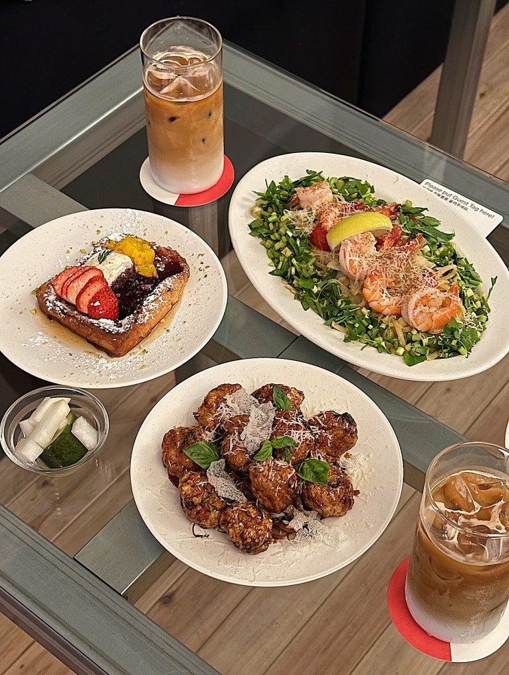  잠실 송리단길 브런치카페 신상 맛집 채터볼 솔직 후기