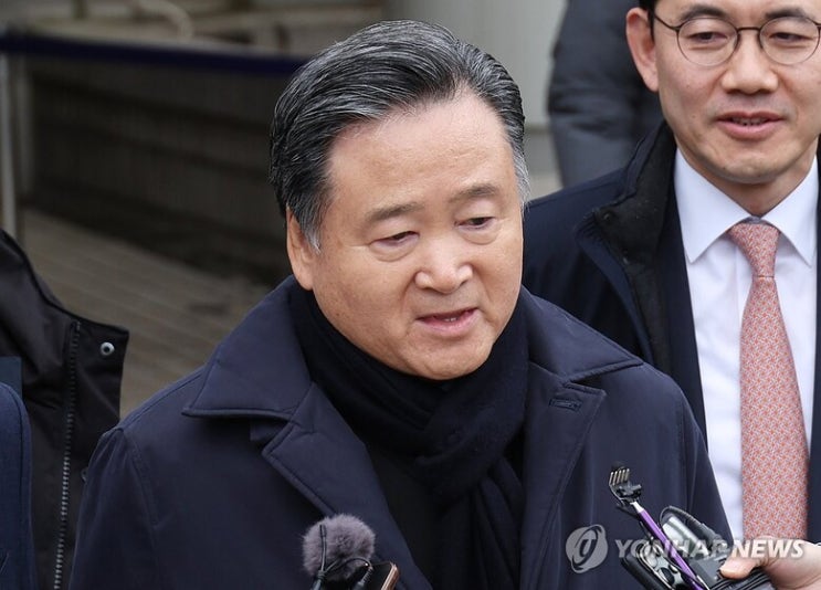 <b>허영인</b> SPC 회장 구속, 노조 <b>탈퇴</b> 강요 혐의