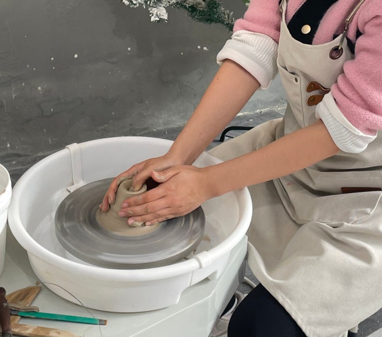  부산이색데이트 추천 : 영도원데이클래스 물레 체험 가능한 소작심 도예후기