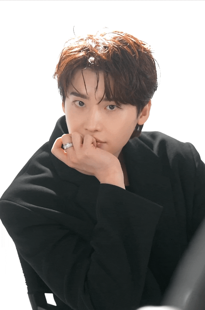<b>이종석</b>의 바자 화보 쇼츠로그 2개(#<b>이종석</b>유튜브)