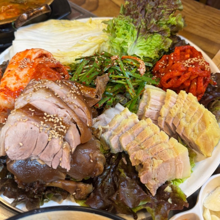 굴포천역맛집 - 쫀득한 식감이 살아있는 야다보쌈족발
