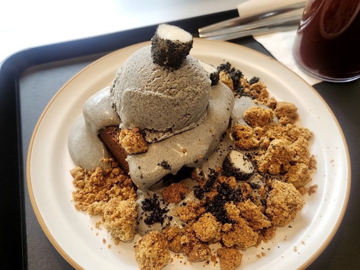  연남동 오피스오브 흑임자 디저트가 맛있는곳