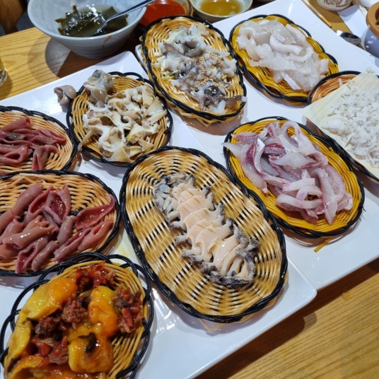  부산 기장 맛집 내돈내산 송정해녀집 밀치와 해산물 모듬