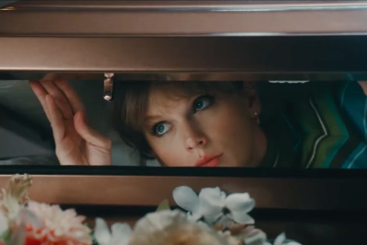  [테일러 스위프트 (Taylor Swift- Anti-Hero) 가사 해석, 번역: 잠 못 이루는 밤의 고백을 이렇게 담백하게 표현할 수 있는 가수가 또 있을까?